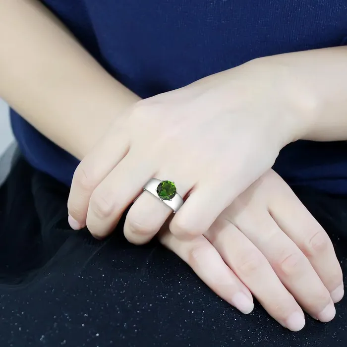 Green CJ52008 Wholesale Womens Stainless Steel Synthetic Peridot Round Solitaire Ring Rings Green CJ52008 Wholesale Womens Stainless Steel Synthetic Peridot Round Solitaire Ring Rings
