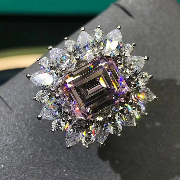 Leyloon Jewelry Rings 5 Carat Pink Emerald Cut Starburst Halo Moissanite Ring