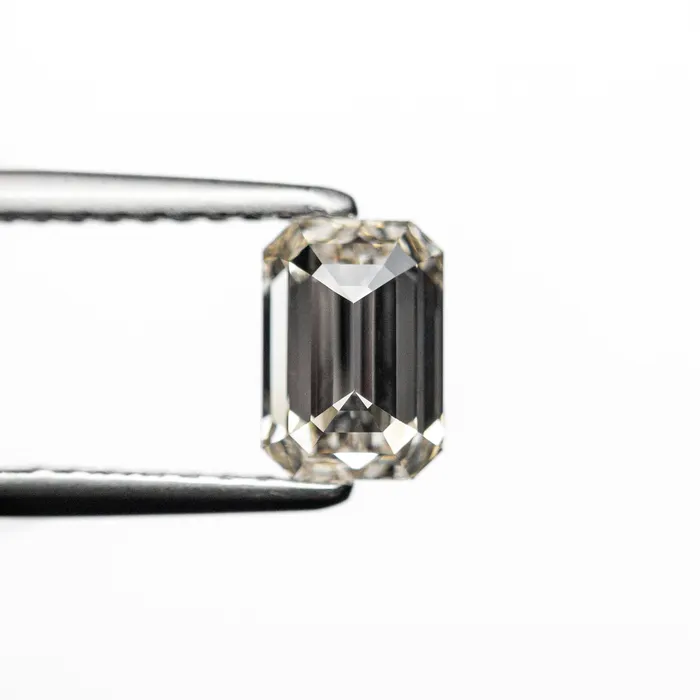 091ct 633x440x314mm VS2 C1 Cut Corner Rectangle Step Cut 2419402 Misfit Diamonds Rings