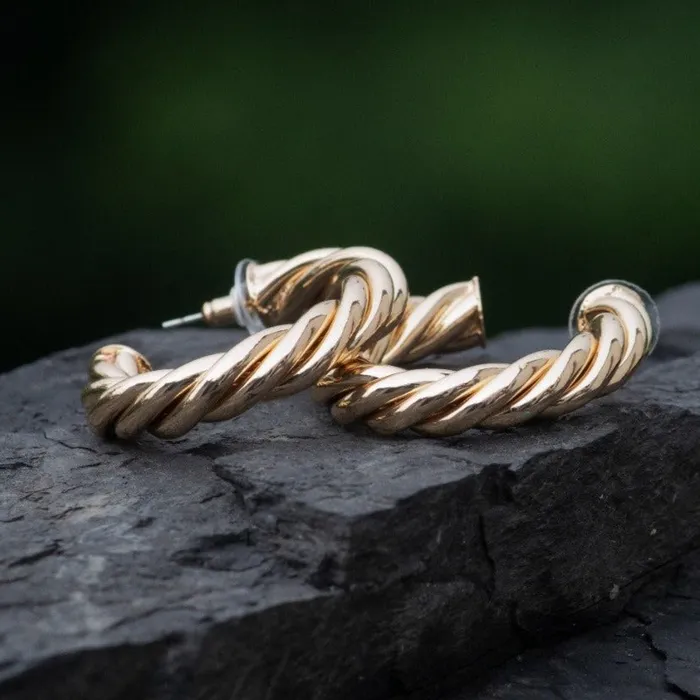 14K GoldFilled Twisted Hoop Earrings Jewelvers Earrings 14K GoldFilled Twisted Hoop Earrings Jewelvers Earrings
