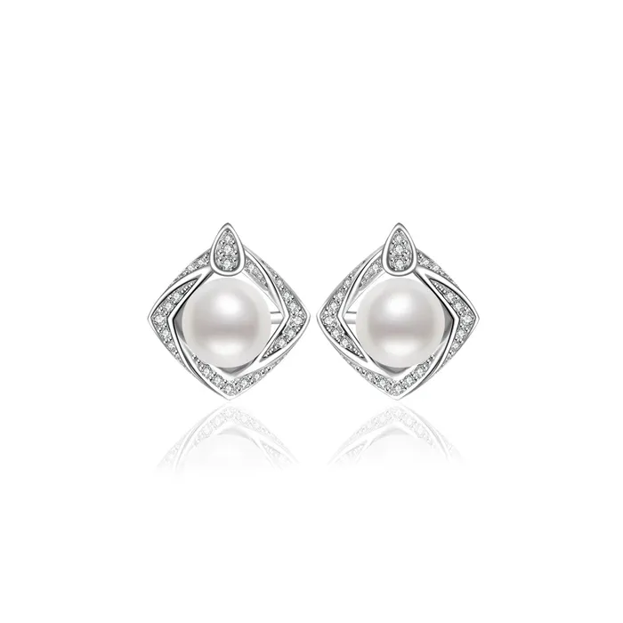 Pearly Lustre Earrings Elegant Freshwater Pearl Set WS00014