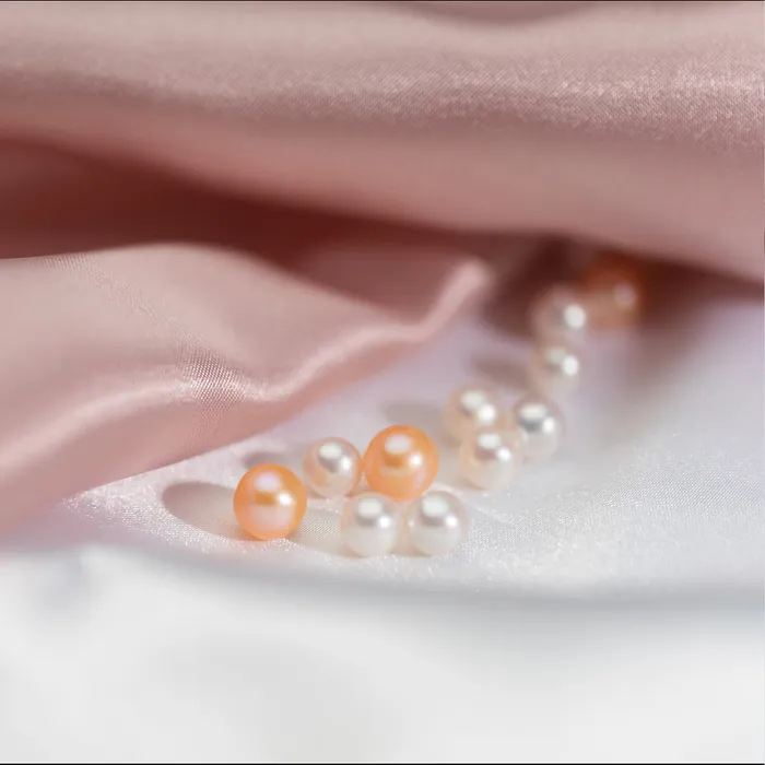 Pearly Lustre Earrings Wonderland Freshwater Pearl Earrings WE00423