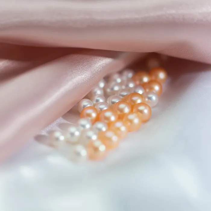 Pearly Lustre Earrings Wonderland Freshwater Pearl Earrings WE00423