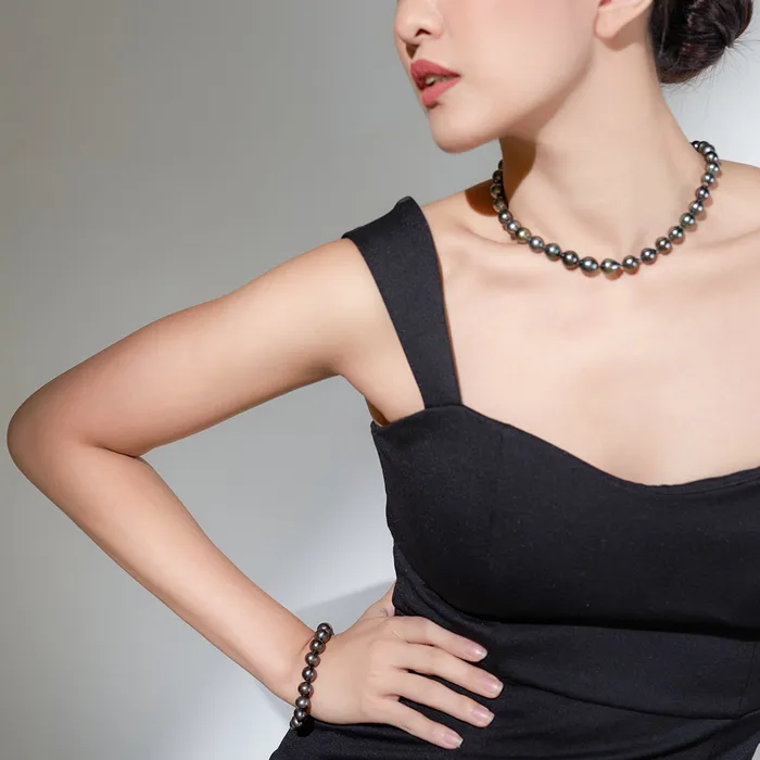 Top Lustre 18k Gold Baroque Tahitian Pearl Necklace KN00167 Pearly Lustre Necklaces