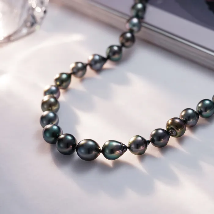 Top Lustre 18k Gold Baroque Tahitian Pearl Necklace KN00167 Pearly Lustre Necklaces