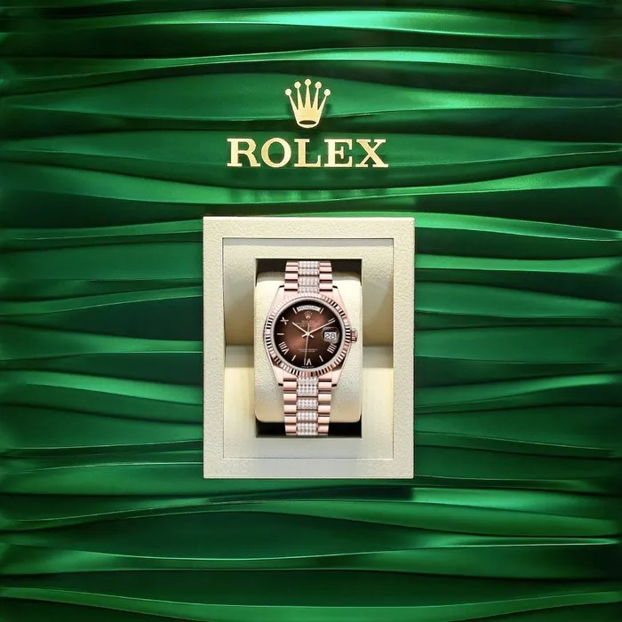 Bracelets 2024 Release Rolex DayDate 36 mm 18k Everose gold Diamond President bracelet Brown ombr dial Fluted bezel Mens Watch 128235 Rolex