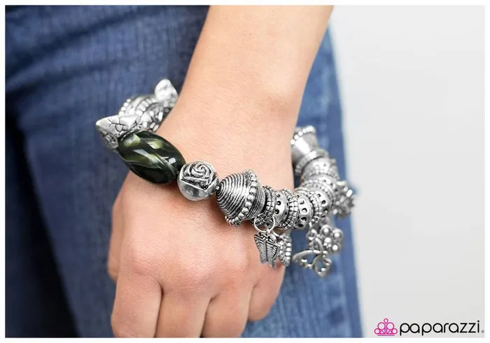 Bracelets Paparazzi Jewelry Paparazzi Bracelet Give It a Swirl Green
