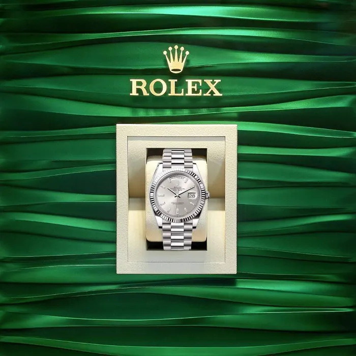 Bracelets Rolex Day Date 40mm Ref 2282390003 Silver Stick Dial Fluted Bezel 18K White Gold President Bracelet Mens Watch Rolex