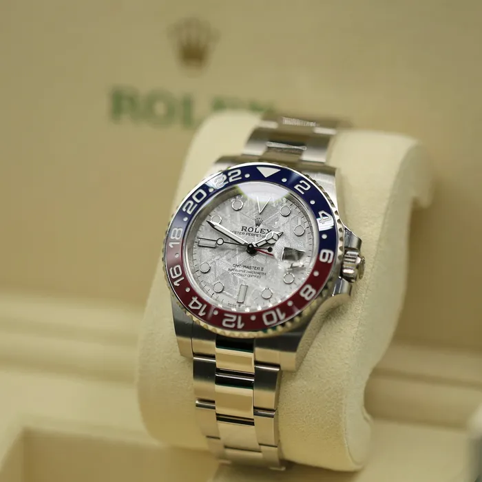 Bracelets Rolex Rolex GMTMaster II Pepsi 40mm Ref 126719BLRO0002 Meteorite Dial Red Blue Ceramic Bezel 18K White Gold Oyster Bracelet Mens Watch Bracelets Rolex Rolex GMTMaster II Pepsi 40mm Ref 126719BLRO0002 Meteorite Dial Red Blue Ceramic Bezel 18K White Gold Oyster Bracelet Mens Watch