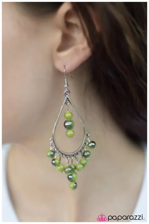 Earrings Paparazzi Earring Free Fallin Green Paparazzi Jewelry