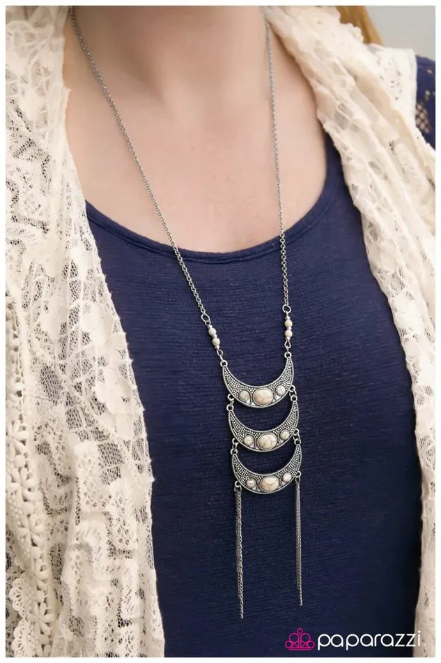 Necklaces Paparazzi Jewelry Paparazzi Necklace Morning MOON and Night White