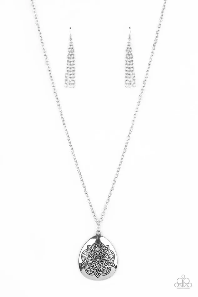 Necklaces Paparazzi Jewelry Paparazzi Necklace Rustic Renaissance Silver Necklaces Paparazzi Jewelry Paparazzi Necklace Rustic Renaissance Silver