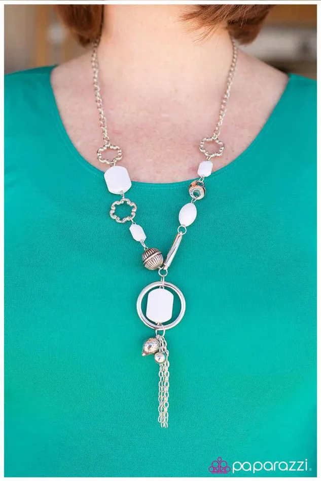 Necklaces Paparazzi Jewelry Paparazzi Necklace Whiteout White