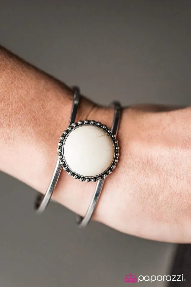 Paparazzi Bracelet New Horizons White Paparazzi Jewelry Bracelets