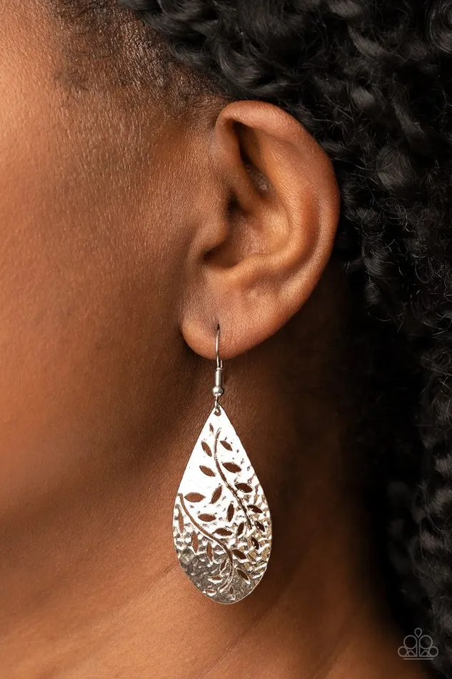 Paparazzi Earring Vineyard Vanity Silver Paparazzi Jewelry Earrings