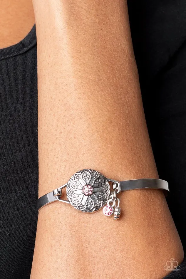 Paparazzi Jewelry Bracelets Paparazzi Bracelet Fleur de Prairie Pink