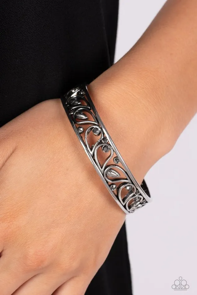 Paparazzi Jewelry Bracelets Paparazzi Bracelet Versailles Villa Silver