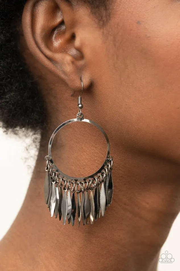 Paparazzi Jewelry Earrings Paparazzi Earring Radiant Chimes Black