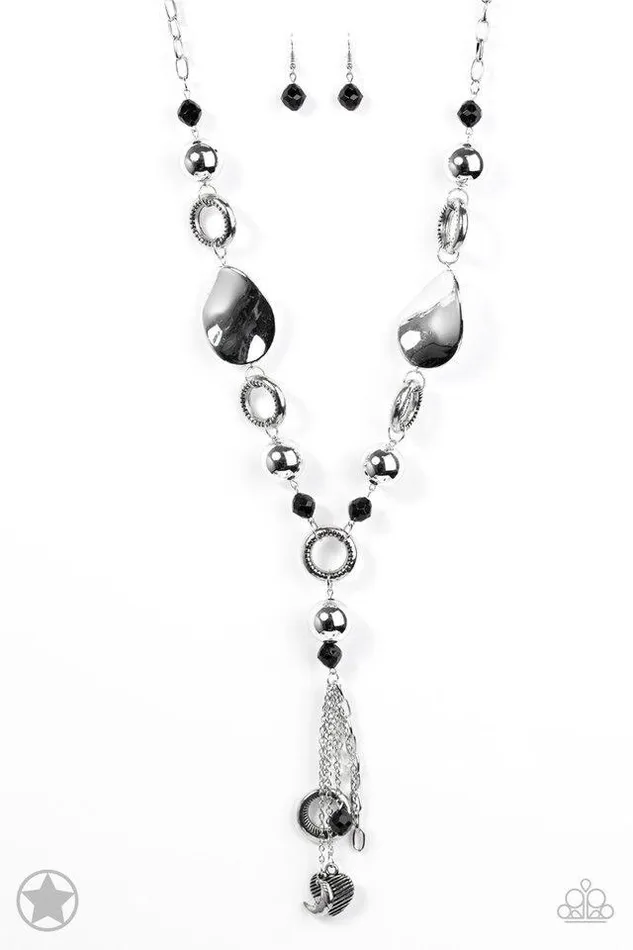 Paparazzi Jewelry Necklaces Paparazzi Necklace Blockbuster Total Eclipse Of the Heart Silver Paparazzi Jewelry Necklaces Paparazzi Necklace Blockbuster Total Eclipse Of the Heart Silver