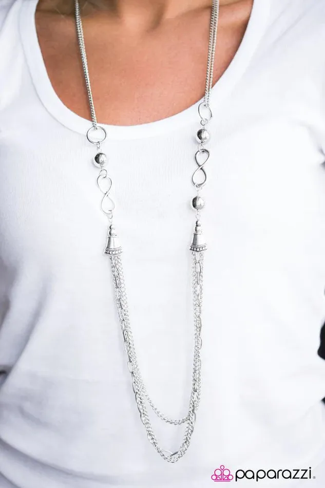 Paparazzi Jewelry Necklaces Paparazzi Necklace Endless Journey Silver