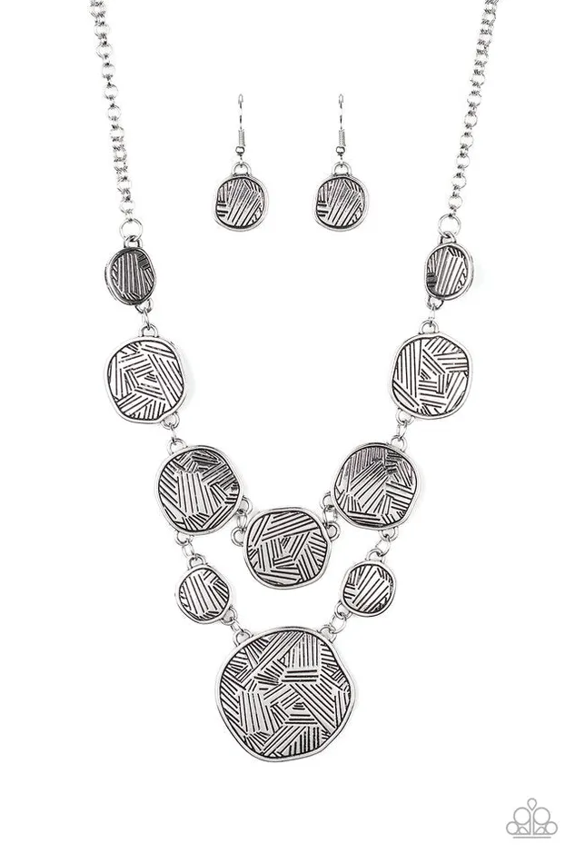 Paparazzi Jewelry Necklaces Paparazzi Necklace Metallic Patchwork Silver Paparazzi Jewelry Necklaces Paparazzi Necklace Metallic Patchwork Silver