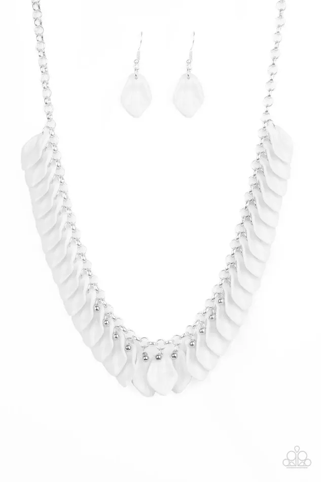 Paparazzi Jewelry Necklaces Paparazzi Necklace Super Bloom White Paparazzi Jewelry Necklaces Paparazzi Necklace Super Bloom White