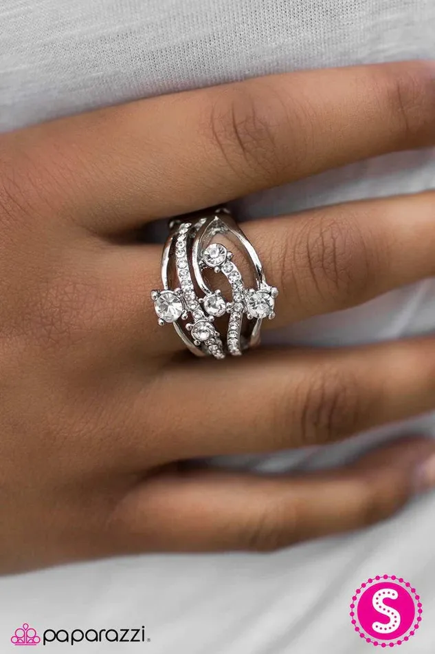 Paparazzi Jewelry Rings Paparazzi Ring The Trophy Wife White