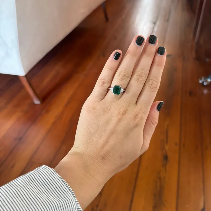 Rings 339ct Emerald Diamond ThreeStone 18K Gold Ring Croghans