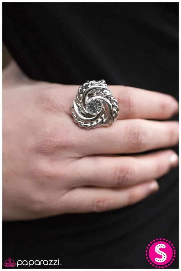 Rings Paparazzi Jewelry Paparazzi Ring Eye Of The Hurricane White