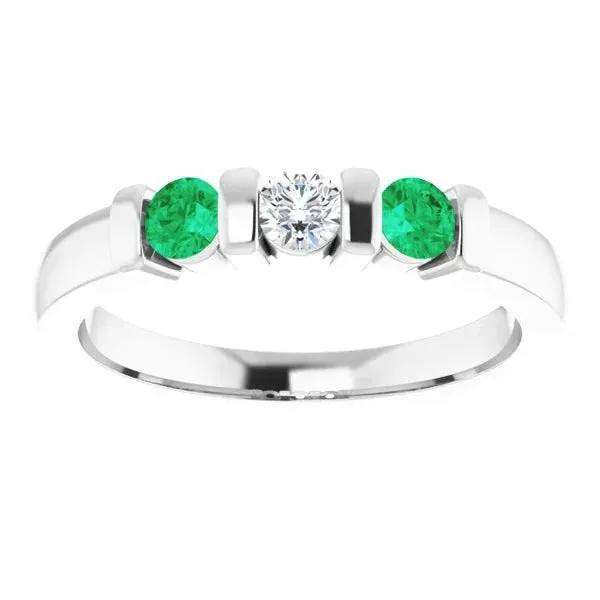 GB Rings 3 Stone Ring Round Natural Earth Mined Diamond Emerald 090 Carats Bar Setting GB Rings 3 Stone Ring Round Natural Earth Mined Diamond Emerald 090 Carats Bar Setting