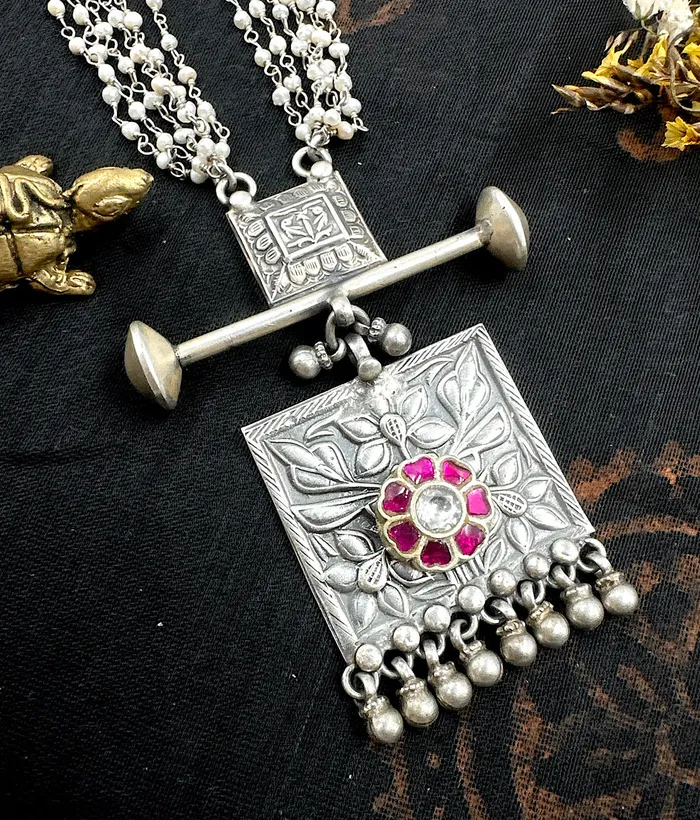 Necklaces Kundan The Artize Silver Pearl Necklace