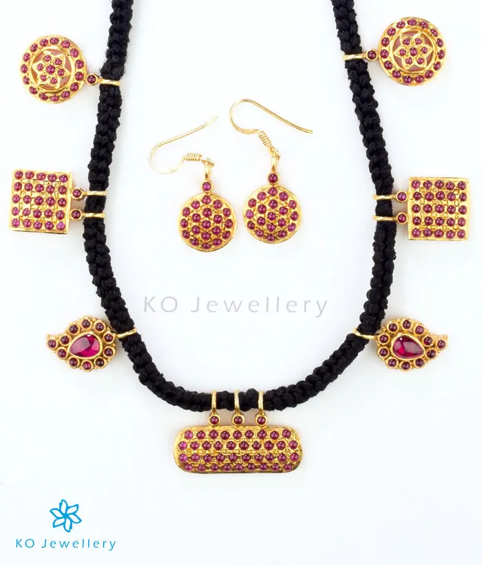 Necklaces Silversmith The Yajvan Silver Antique Thread Necklace Set old