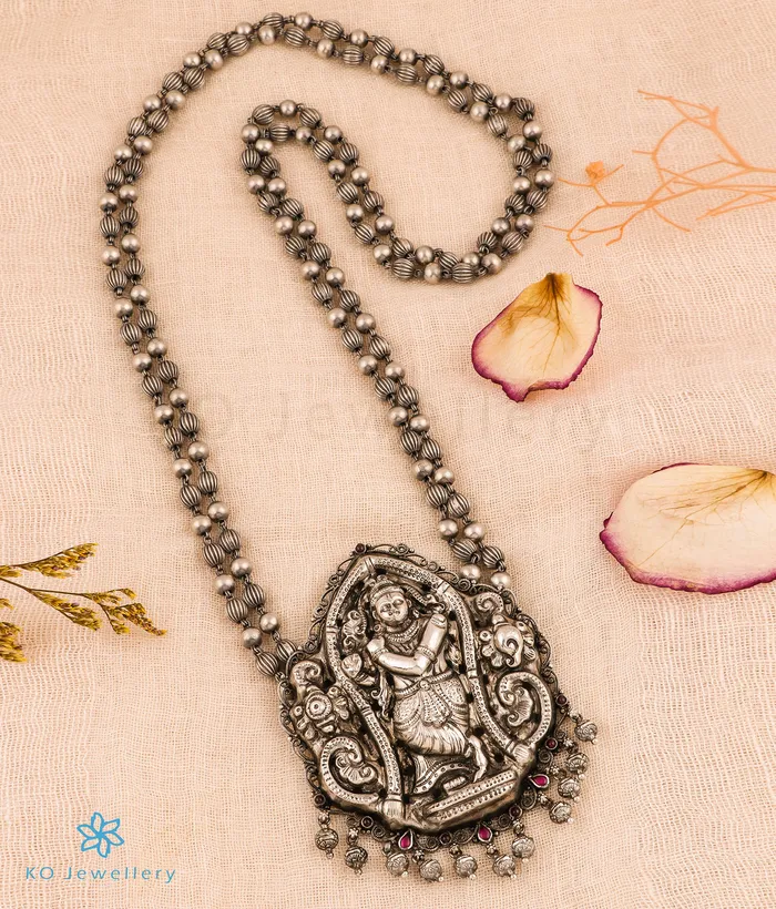 Silversmith Necklaces The Yadhunandana Silver Krishna Beads Nakkasi Necklace Silversmith Necklaces The Yadhunandana Silver Krishna Beads Nakkasi Necklace