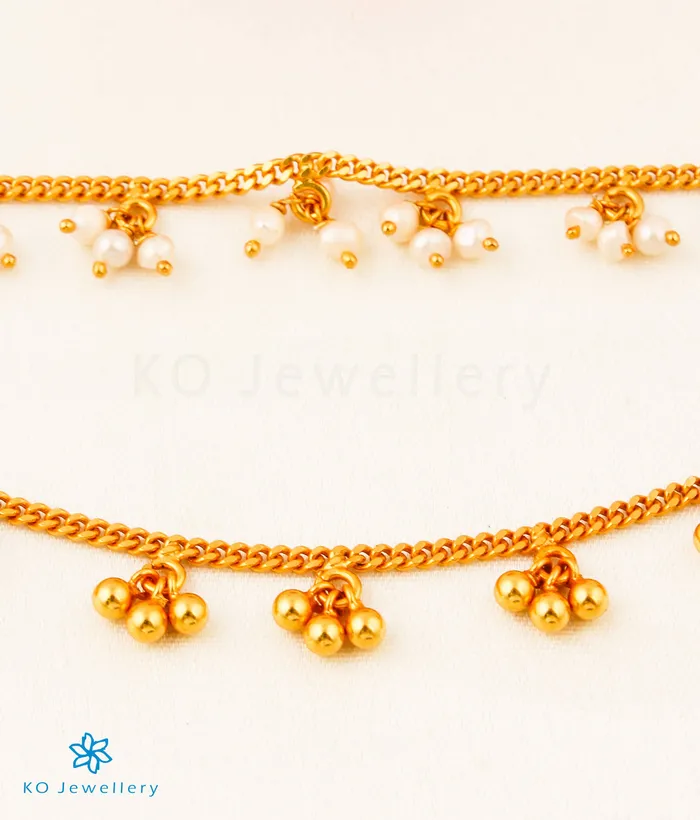 The Gejje Pearl Drops Silver Ear chain 2 layersMixed Silversmith Earrings