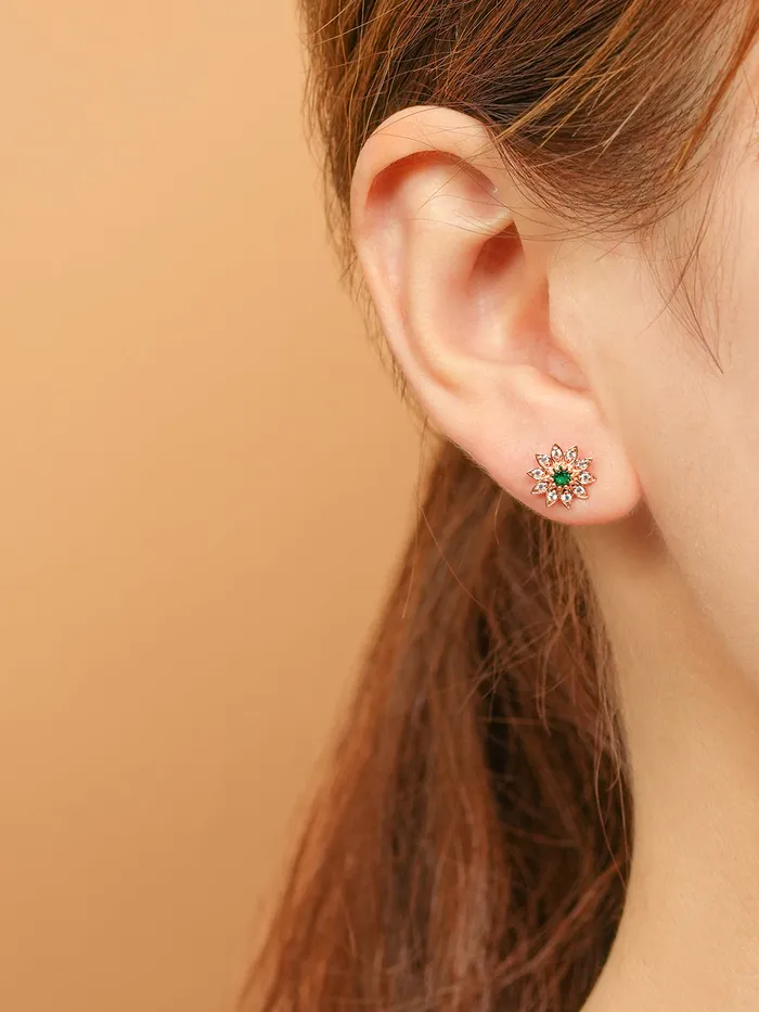 14K Gold Point Sunflower Cartilage Earring 18G16G MinimalBijoux Earrings