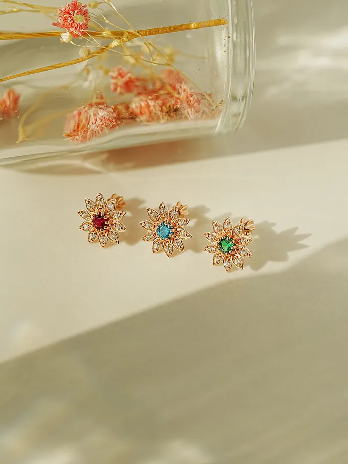 14K Gold Point Sunflower Cartilage Earring 18G16G MinimalBijoux Earrings