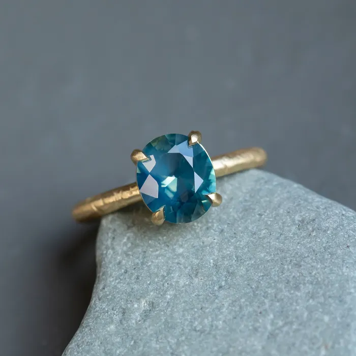 220ct Oval Silky Nigerian Sapphire Low Profile 4 Prong Evergreen Solitaire in 18k Yellow Gold Anueva Jewelry PreStyled Sets