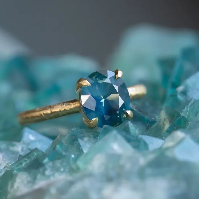 220ct Oval Silky Nigerian Sapphire Low Profile 4 Prong Evergreen Solitaire in 18k Yellow Gold Anueva Jewelry PreStyled Sets