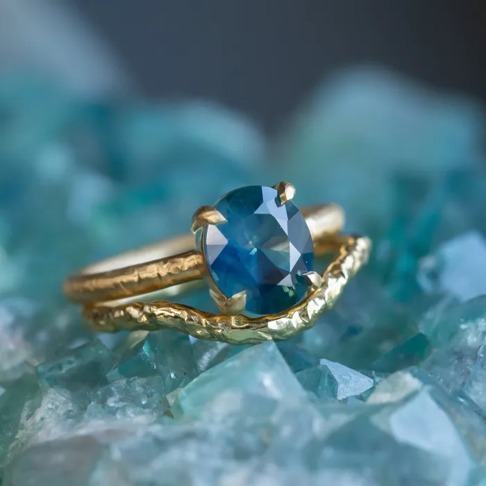 220ct Oval Silky Nigerian Sapphire Low Profile 4 Prong Evergreen Solitaire in 18k Yellow Gold Anueva Jewelry PreStyled Sets