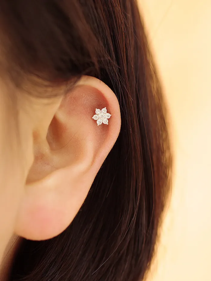 925 Silver Lovely Flower cartilage earring 16g MinimalBijoux Earrings