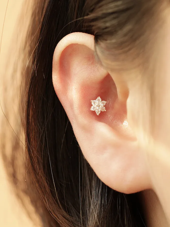 925 Silver Lovely Flower cartilage earring 16g MinimalBijoux Earrings