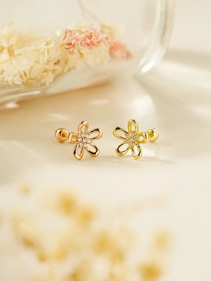 Earrings 14K Gold Edelweiss Flower Cartilage Earring 20G MinimalBijoux