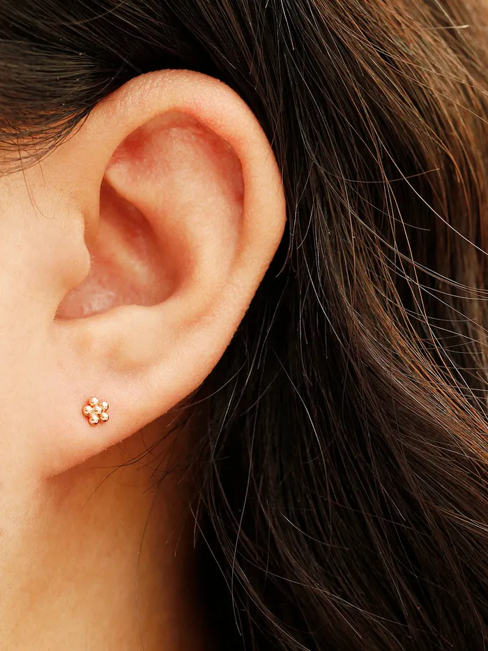Earrings 14K Gold Lovely Voluminous Flower Labret Piercing 18g16g MinimalBijoux