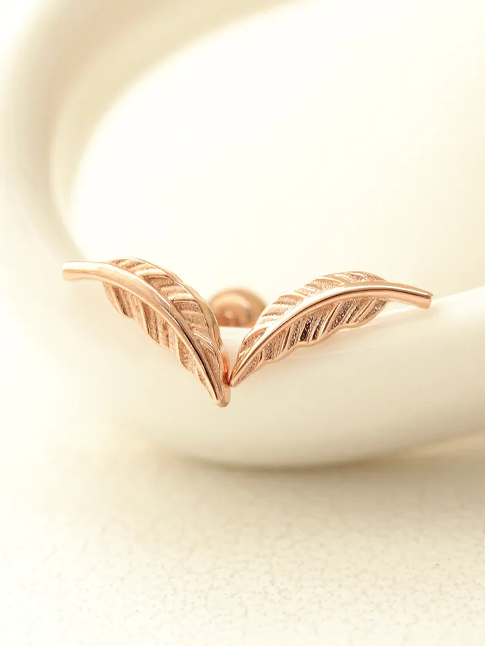 Earrings MinimalBijoux 14K Gold Leaf Cartilage Earring 20G