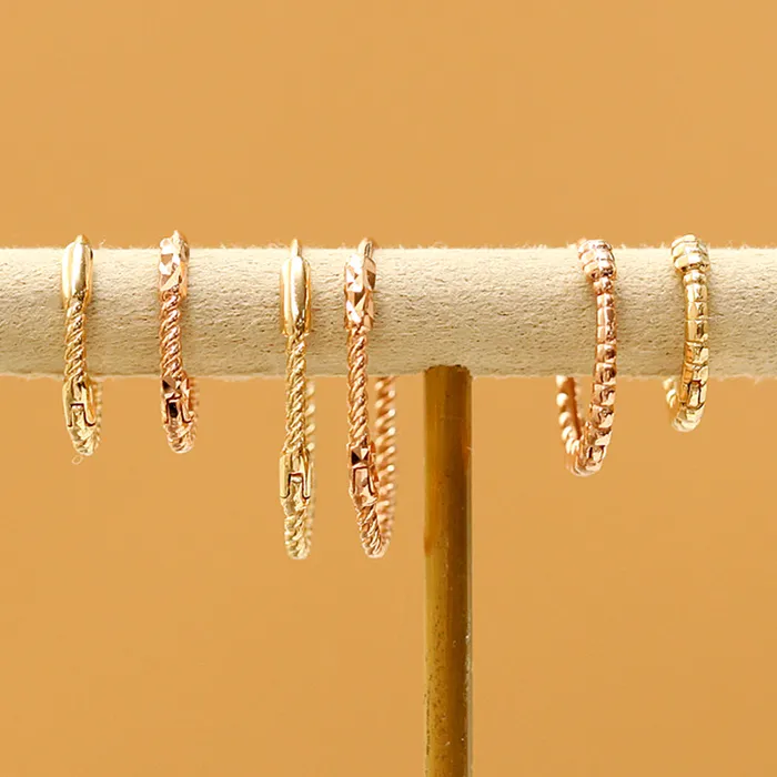 Earrings MinimalBijoux 14K Gold Twist Oval Cartilage Hoop Earring