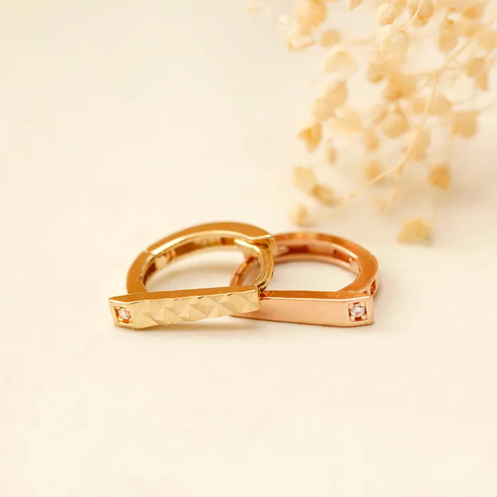 MinimalBijoux Earrings 14K Gold Stick Cubic Cartilage Hoop Earring
