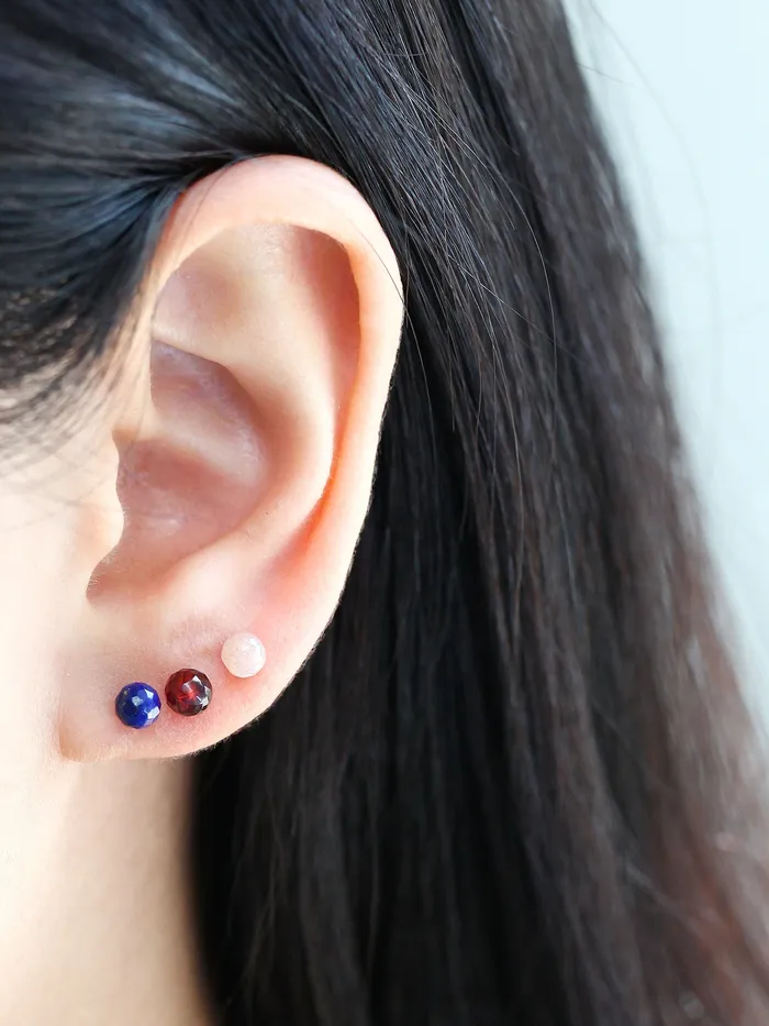MinimalBijoux PreStyled Sets 14K Gold Gemstone Rook Piercing 18G16G