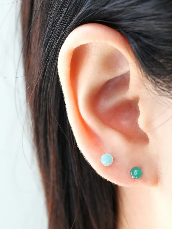 MinimalBijoux PreStyled Sets 14K Gold Gemstone Rook Piercing 18G16G
