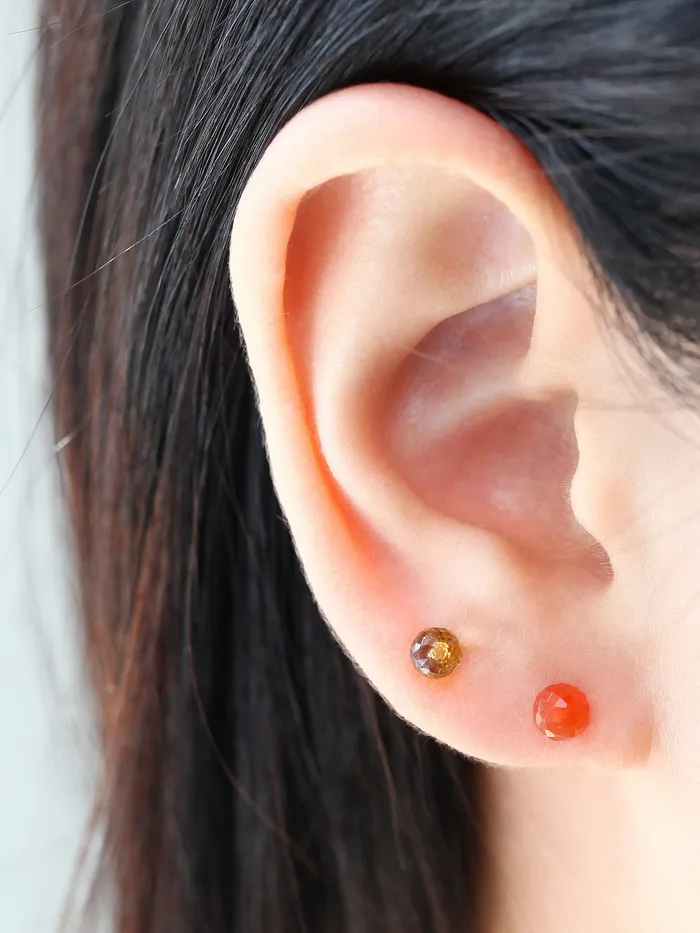 MinimalBijoux PreStyled Sets 14K Gold Gemstone Rook Piercing 18G16G