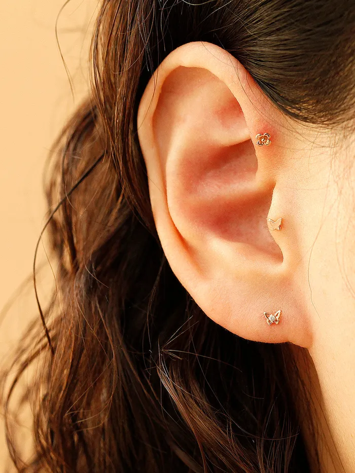 MinimalBijoux PreStyled Sets 14K Gold Mini Butterfly Flower Internally Threaded Labret Piercing 18G16G
